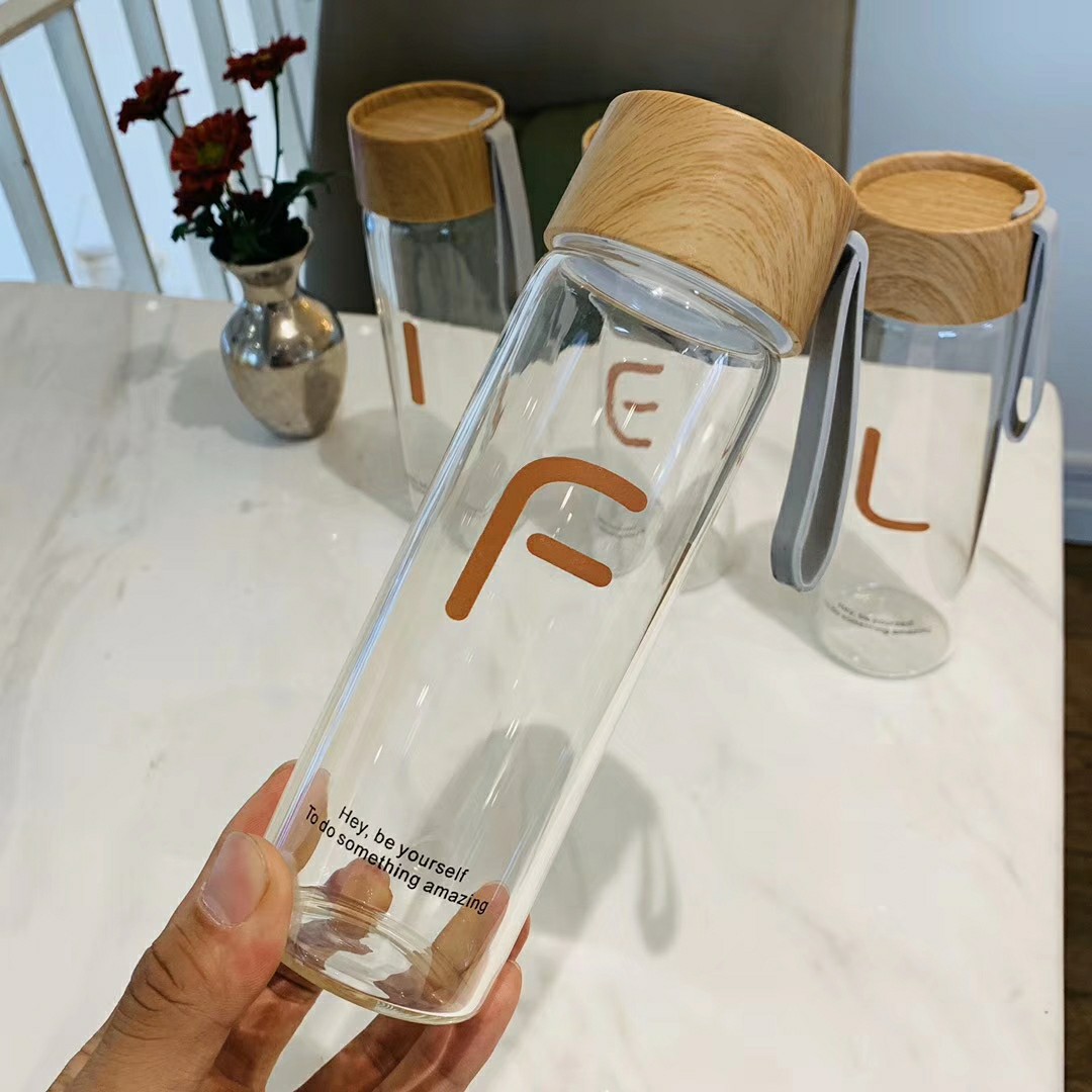 Simple wood-grain glass cup details Picture