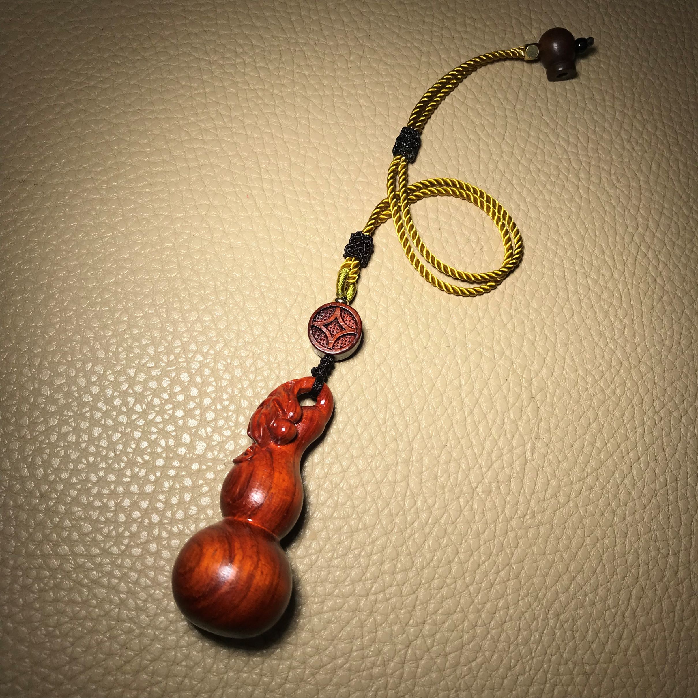 Purple sandalwood small gourd bag pendant
