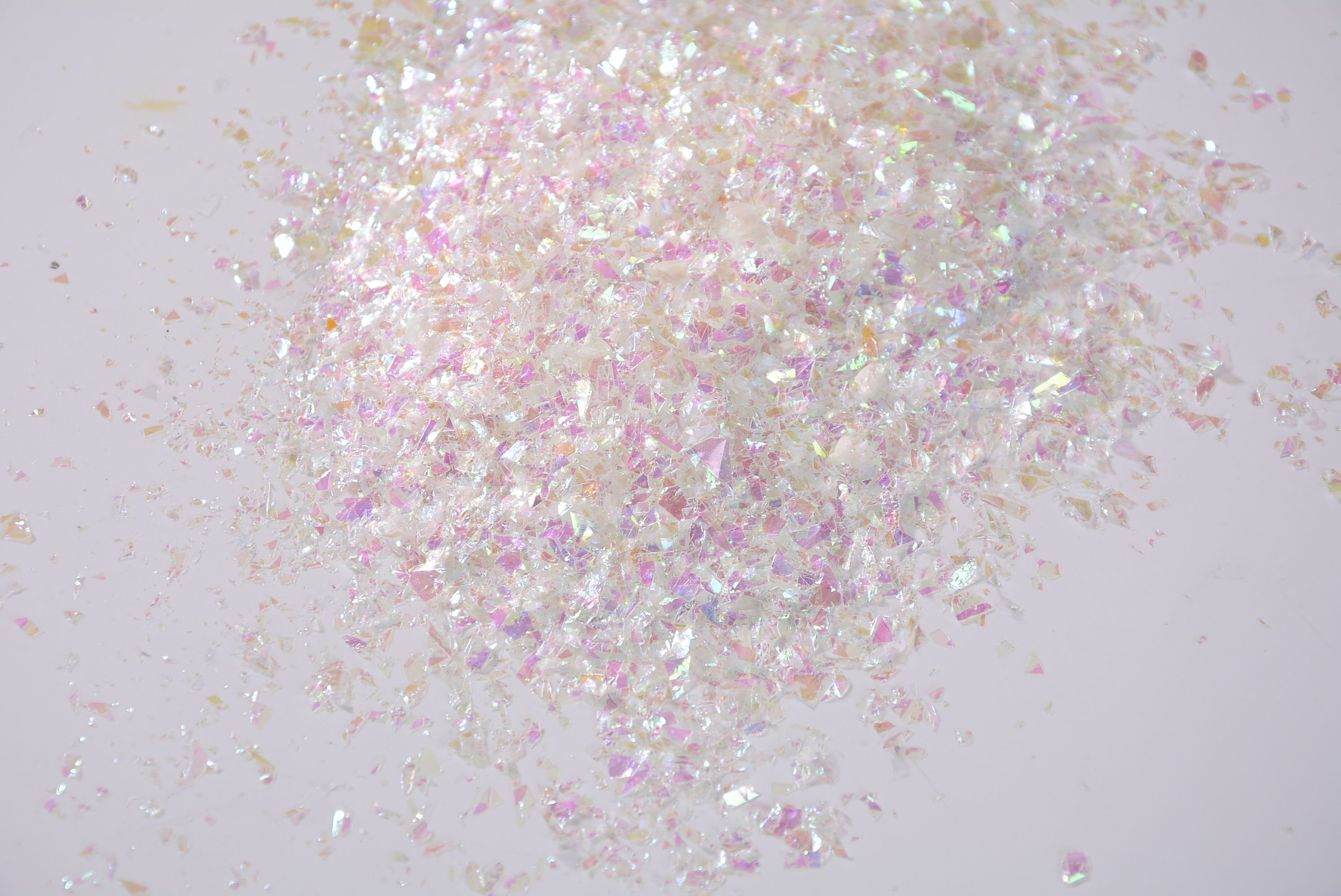 Nail polish sequins, candy paper fragments, seven-color iridescence broken glass stickers, candy accessory paper, white diamond lenses, golden powder 111 details Picture