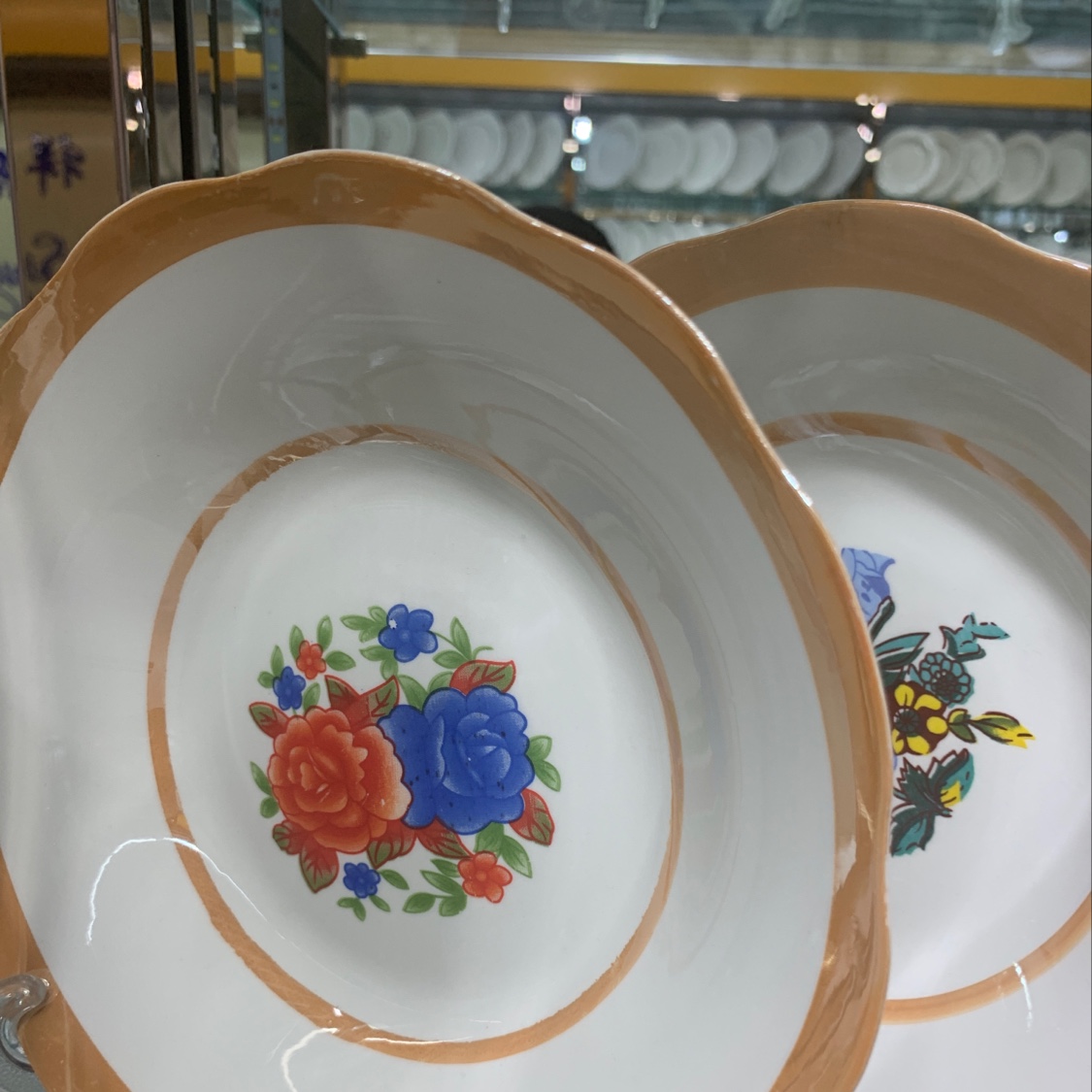 An 8-inch flower soup plate details Picture