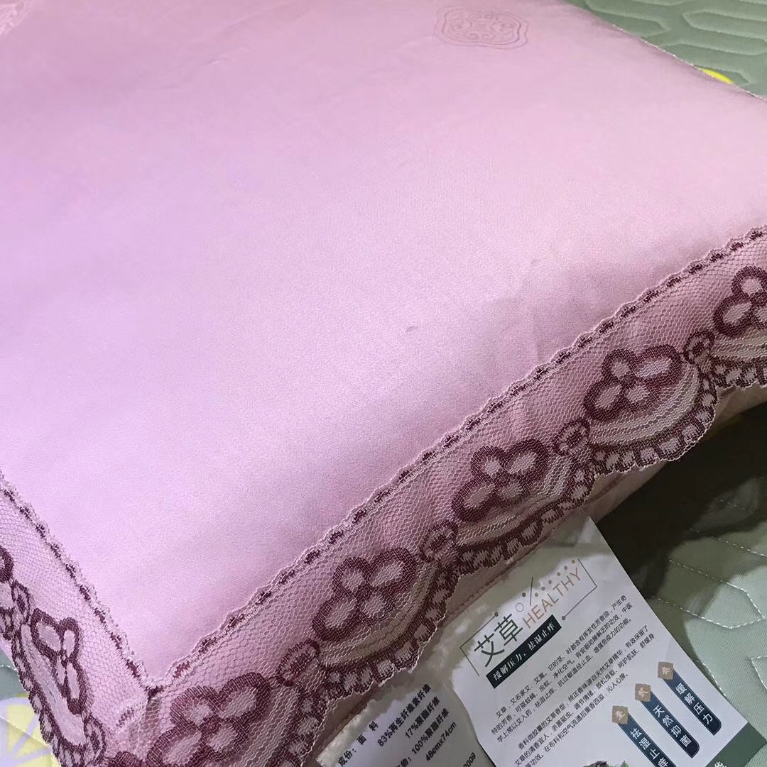 羽绒枕实物图