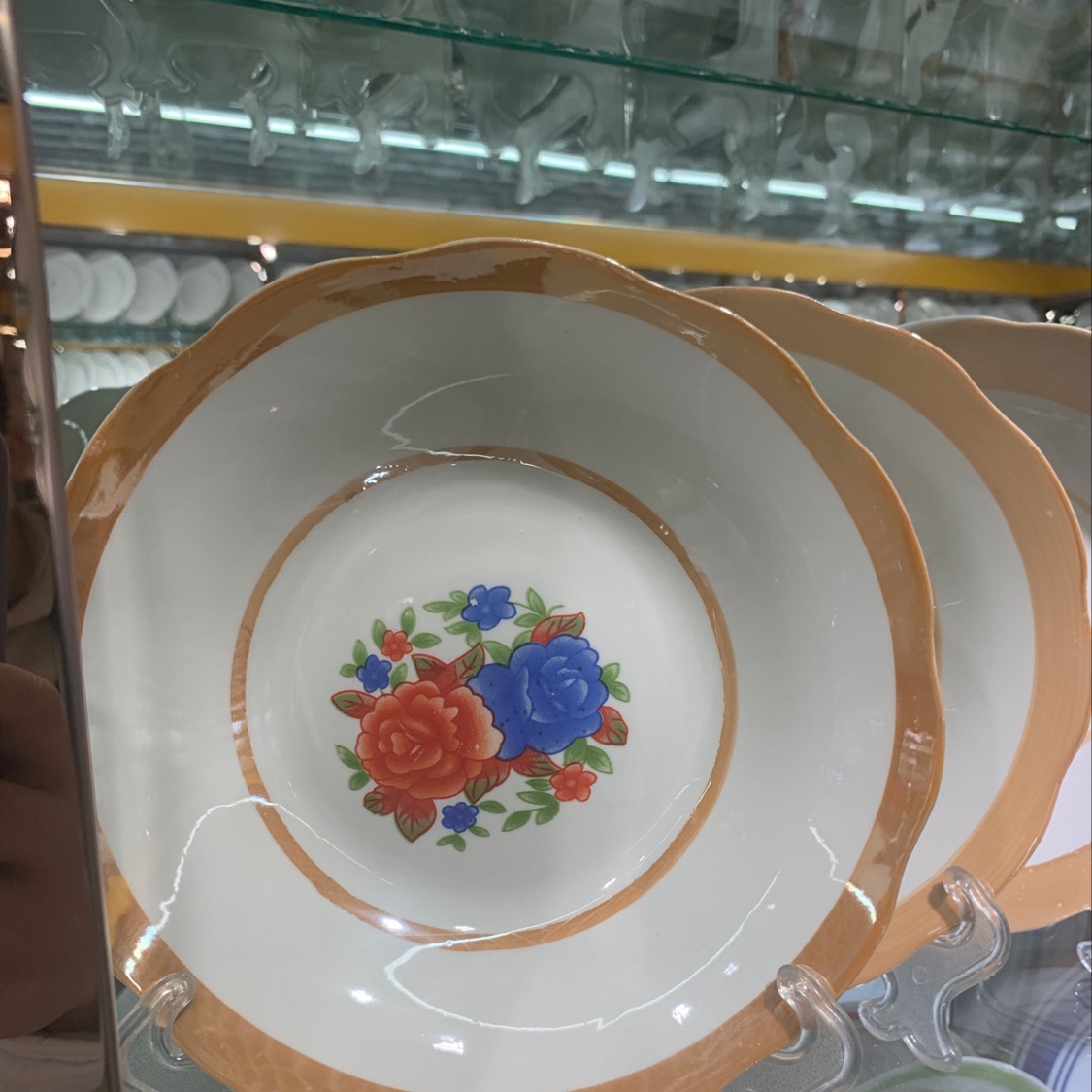 An 8-inch flower soup plate