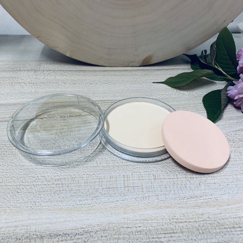 Yiwu's Four Seasons DANNI Moisturizing Multi-Purpose Powder Single-pack Powder Compact 9 sets for Contouring and concealing detail image 3