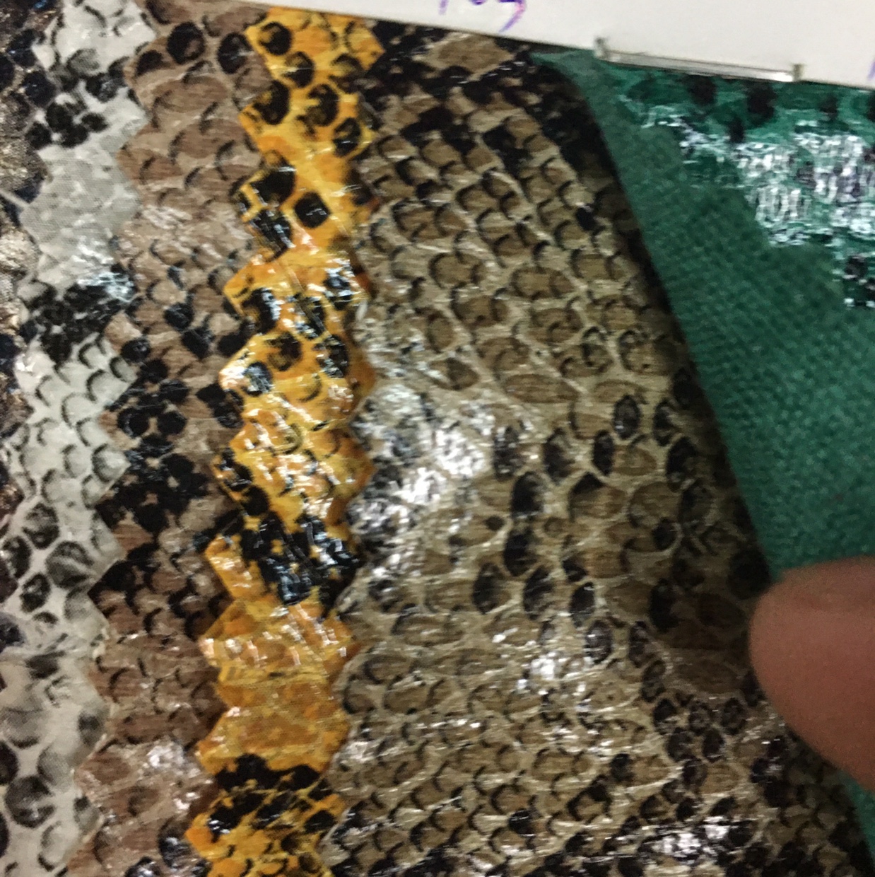 Yiwu Ziliang Leather Store describe pic - 6