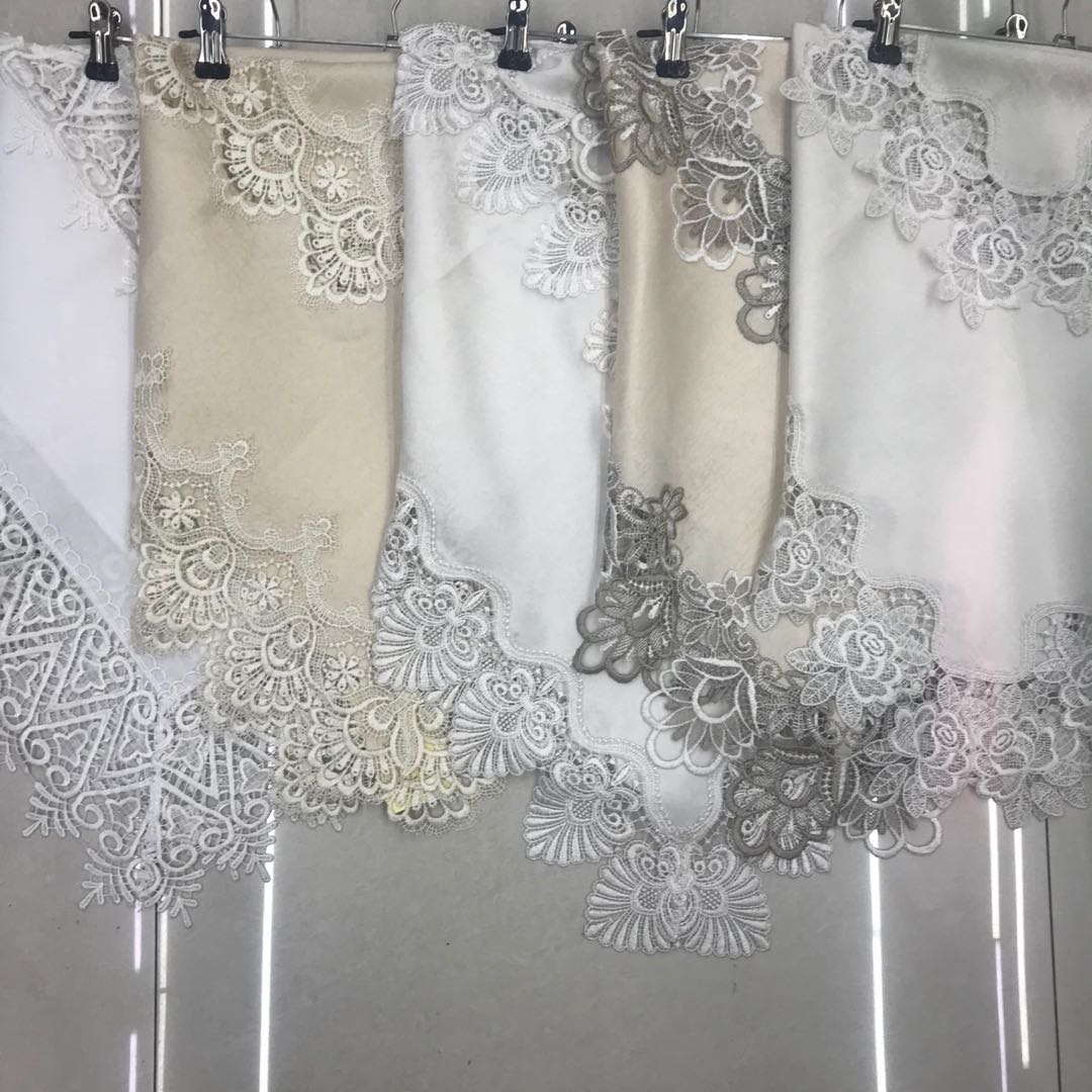 Factory direct sales of water-soluble lace tablecloths Specification image
