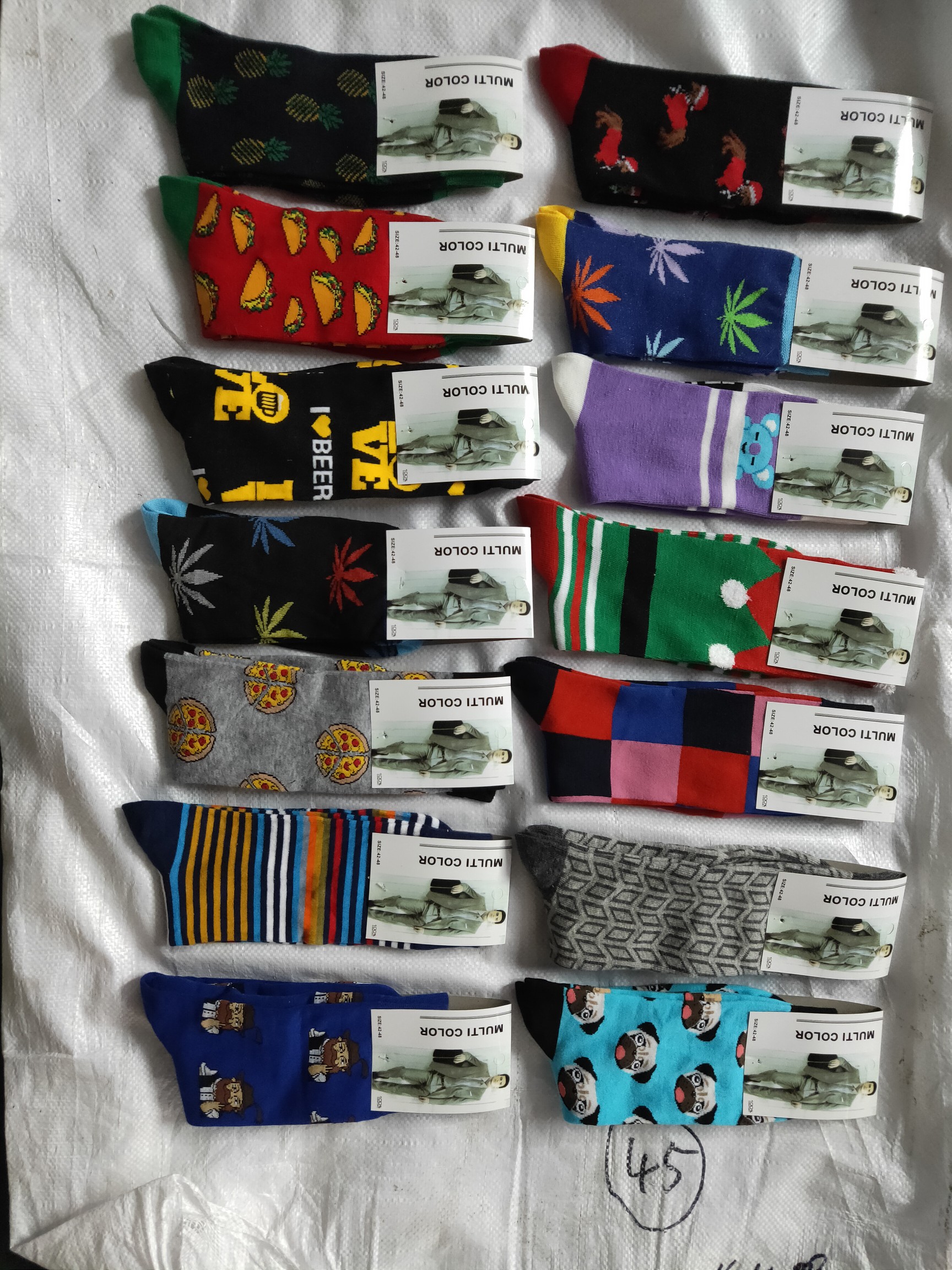 All-cotton export men's socks, flower-patterned trendy socks, cartoon bright color socks Item Picture