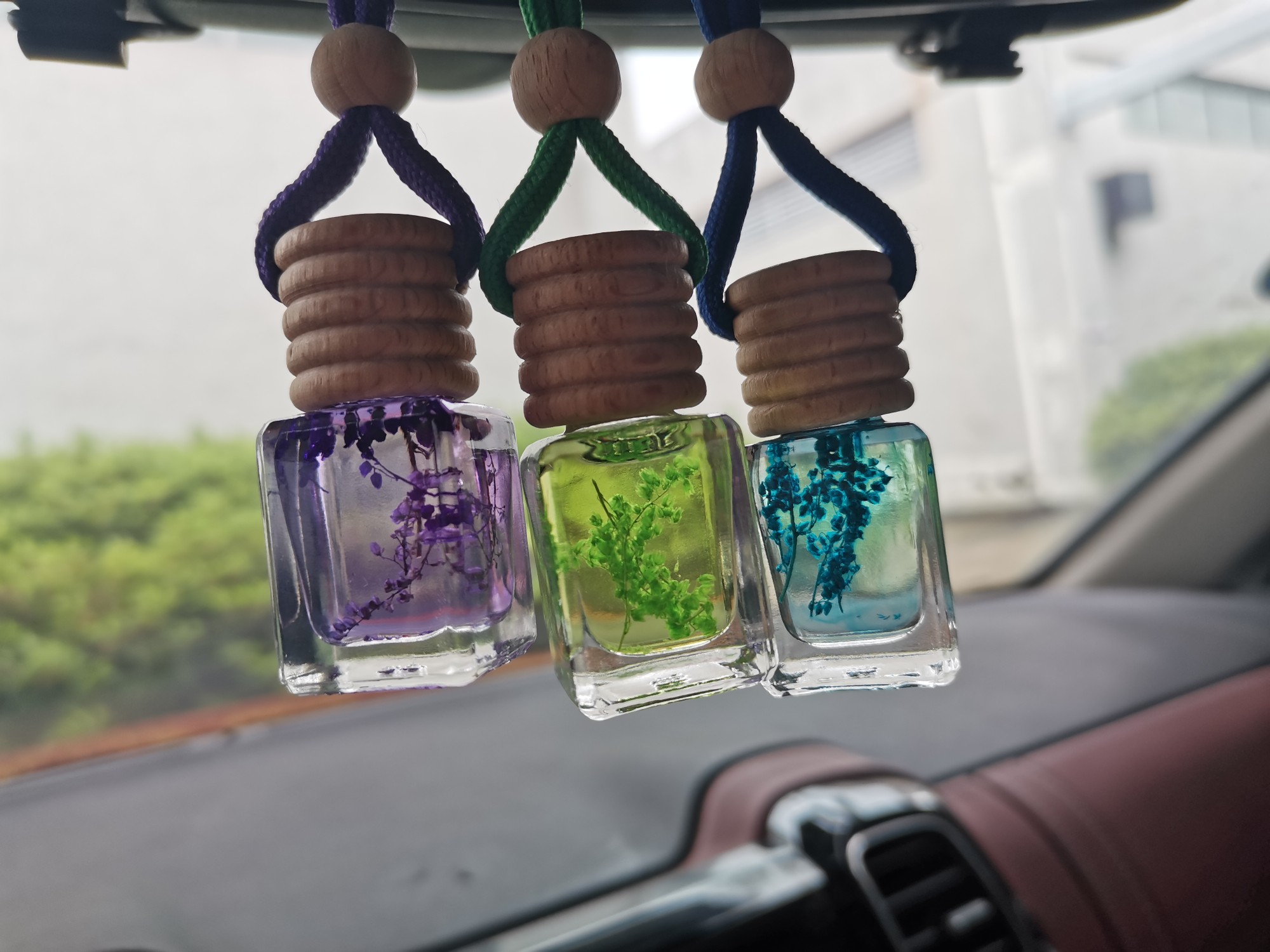汽车香水精油汽车挂饰车载香薰细节图