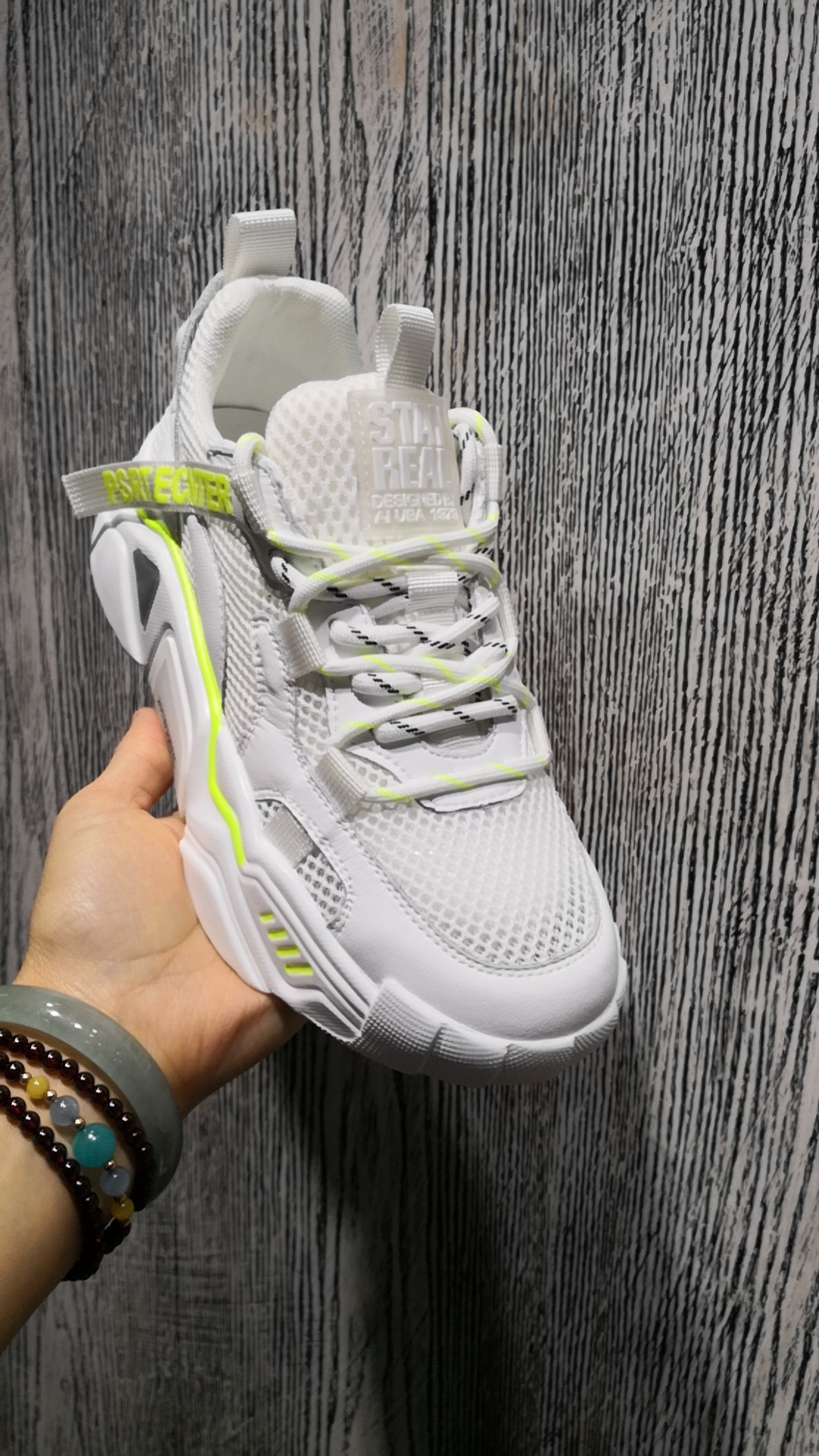 男式运动单鞋实物图