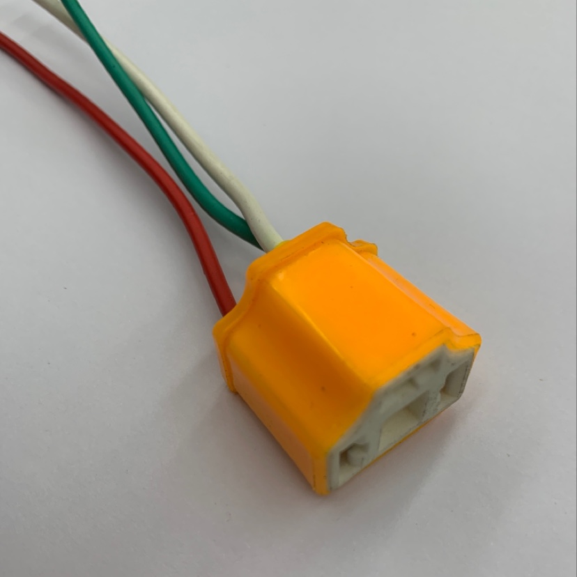 H4 plug, suitable for H4 bulbs H4 plug, suitable for H4 bulbs