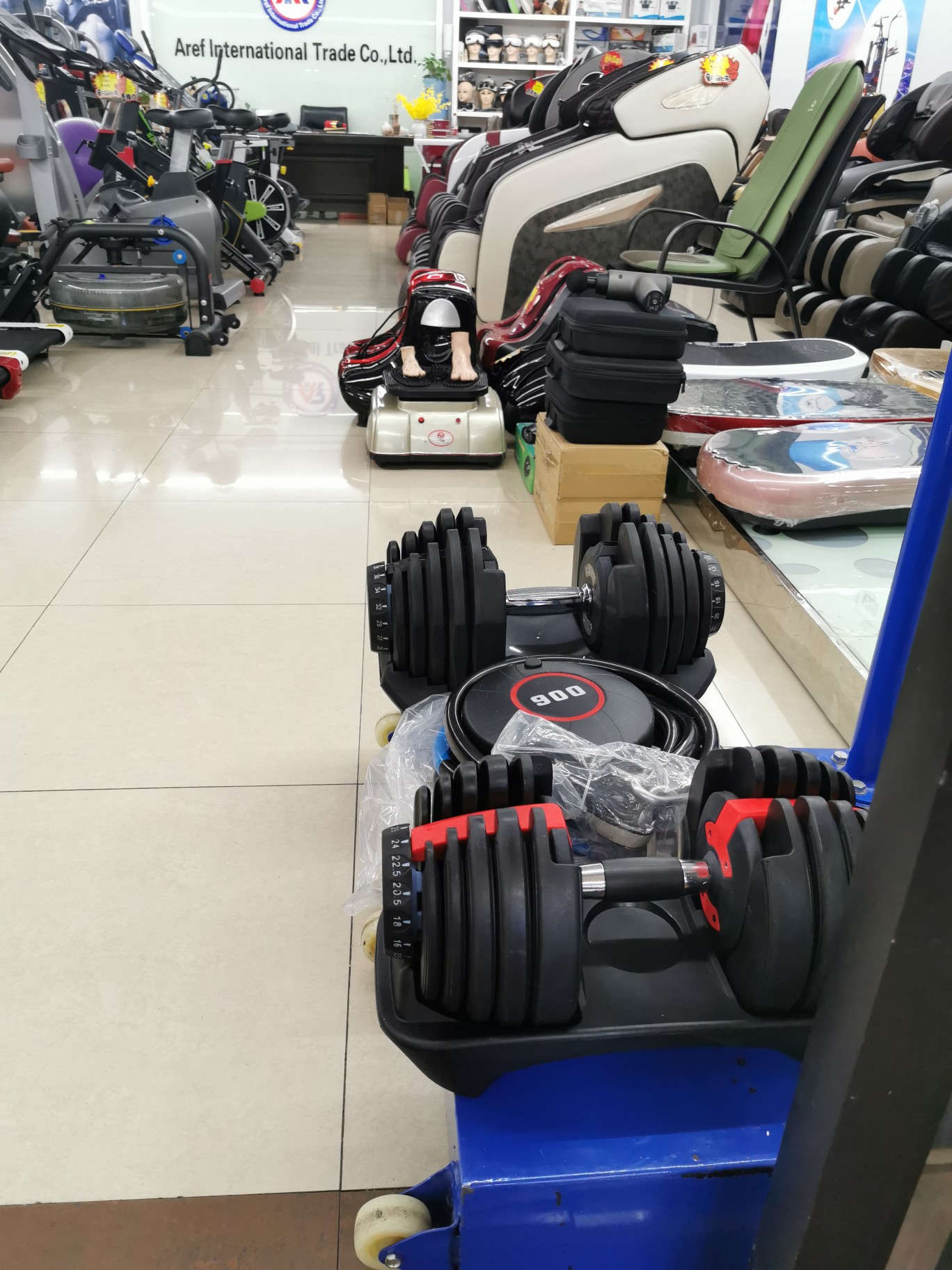 Adjustable dumbbell undefined