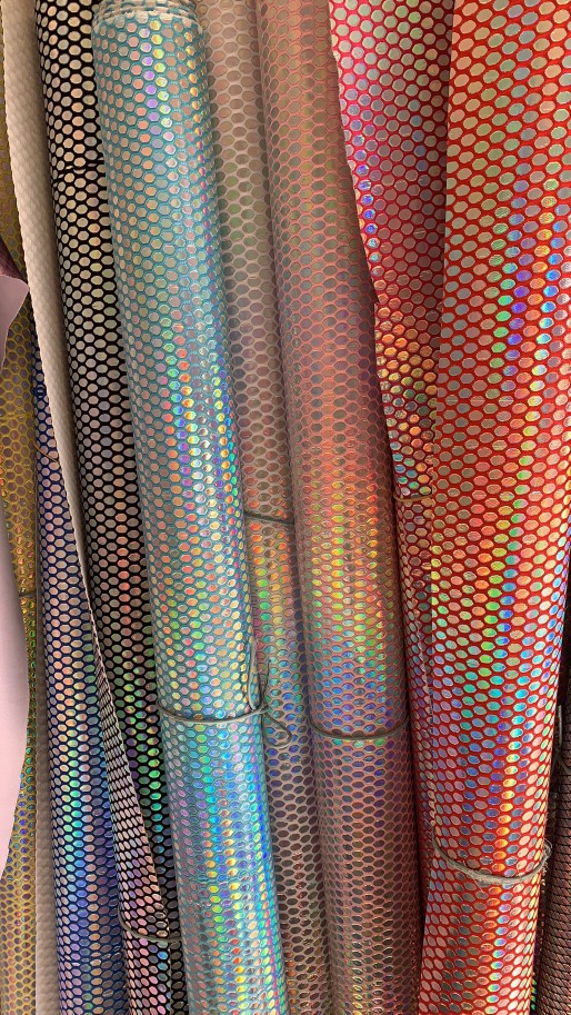 烫金镭射革产品图