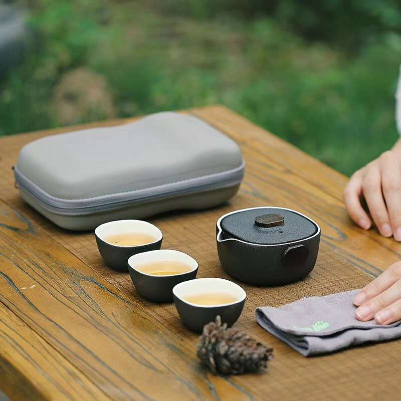 功夫茶具 便携式旅行茶具  随身茶具  一壶三杯白底实物图
