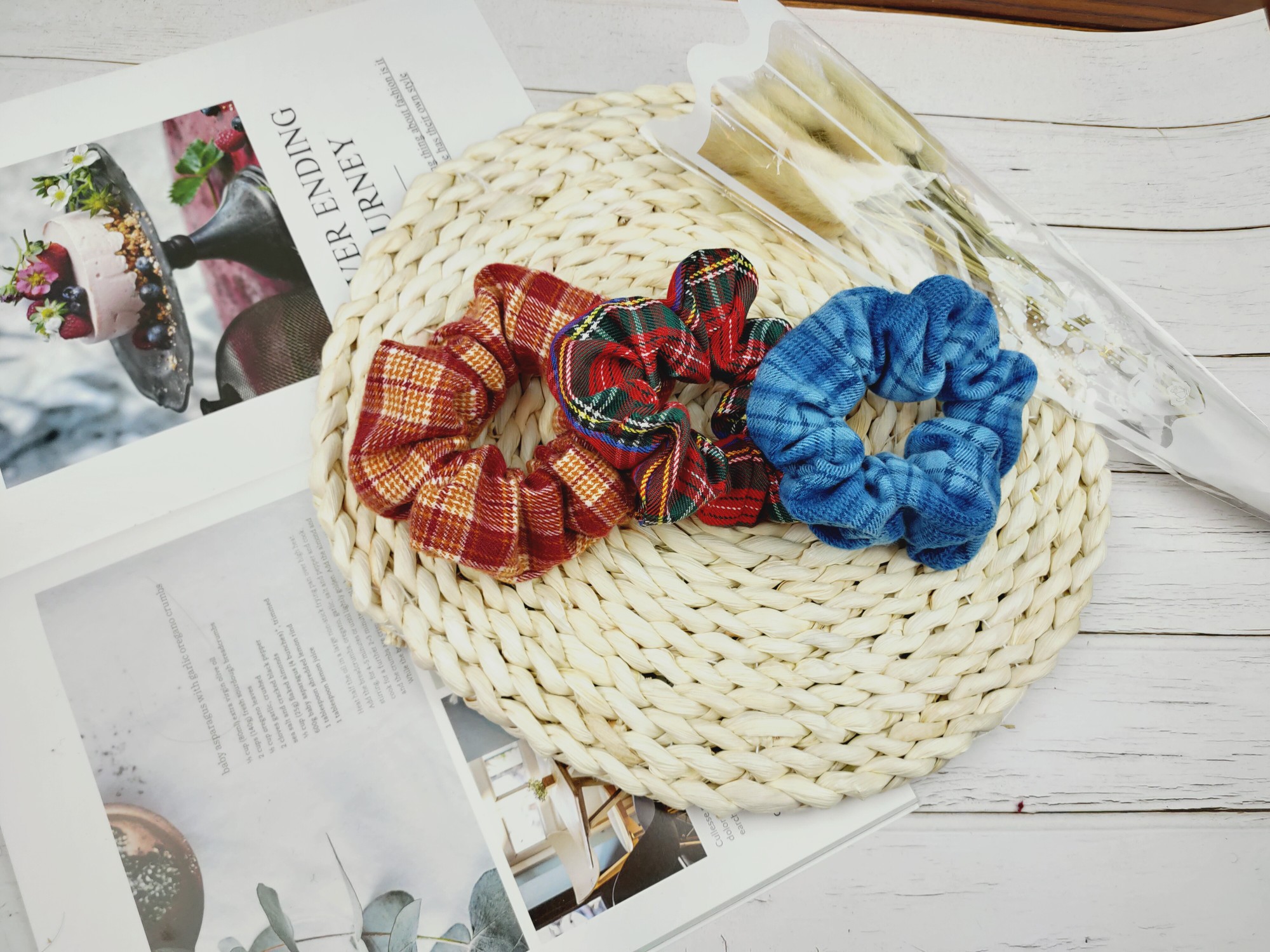 The new spring and summer collection of the large intestine hair ties that are the same as those worn by jennie and bm in the style of Instagram influencers full figure