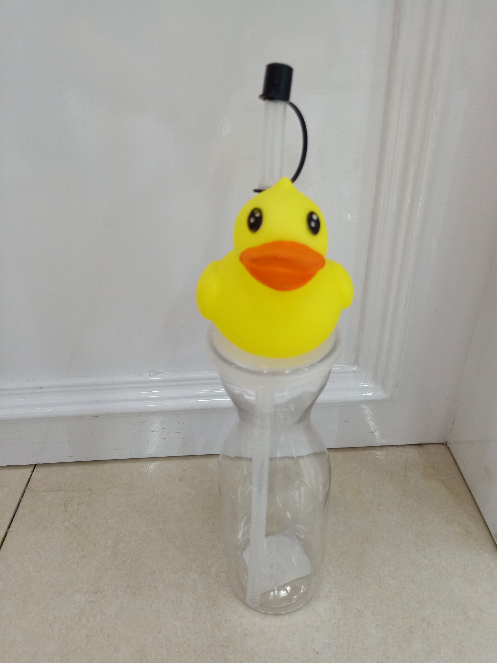 Animal head bottle with plastic straw, 400ml thumbnail