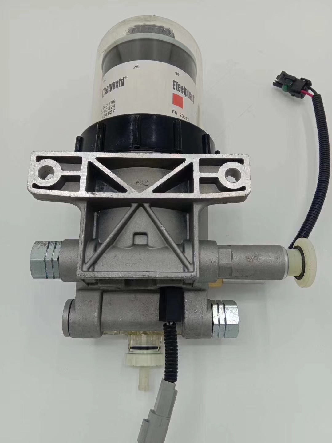Truck diesel Fuel filter Assembly, Truck filter, Truck filter FS19728