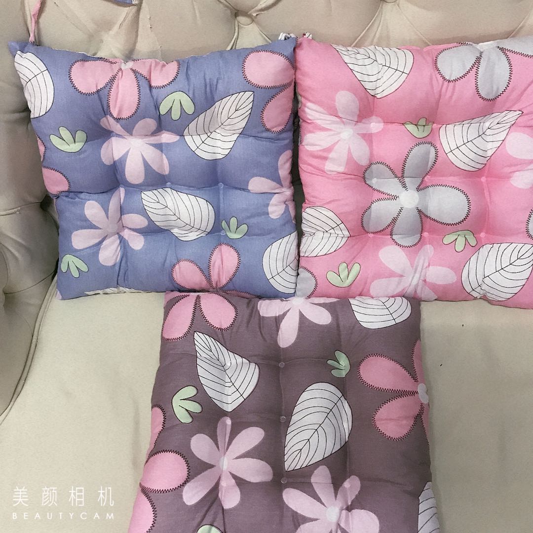 Sit On A Dual-Purpose Cushion Item Picture