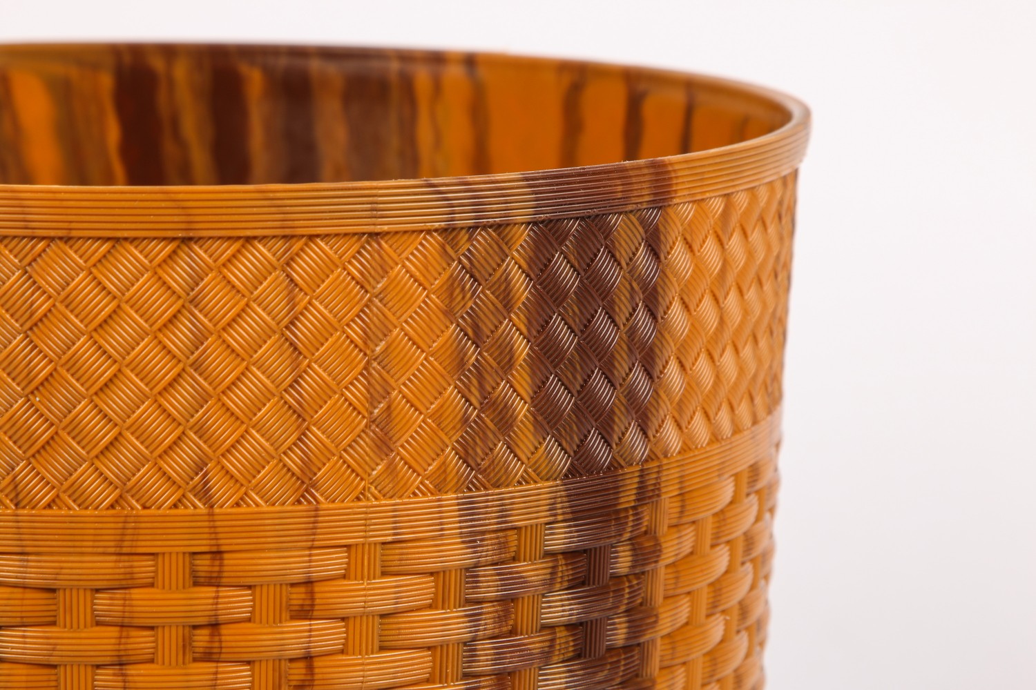 Round plastic trash can, creative paper basket, wood-grain woven pattern household trash can undefined