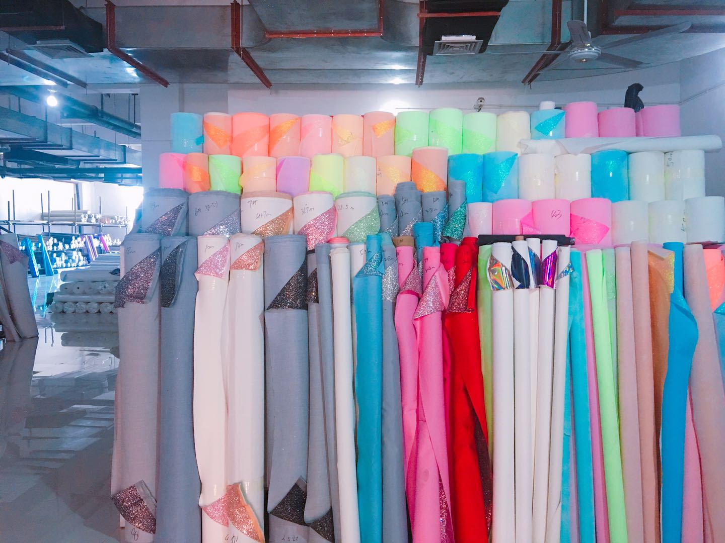 Yiwu Bolite Jincong Leather Co., LTD describe pic - 4