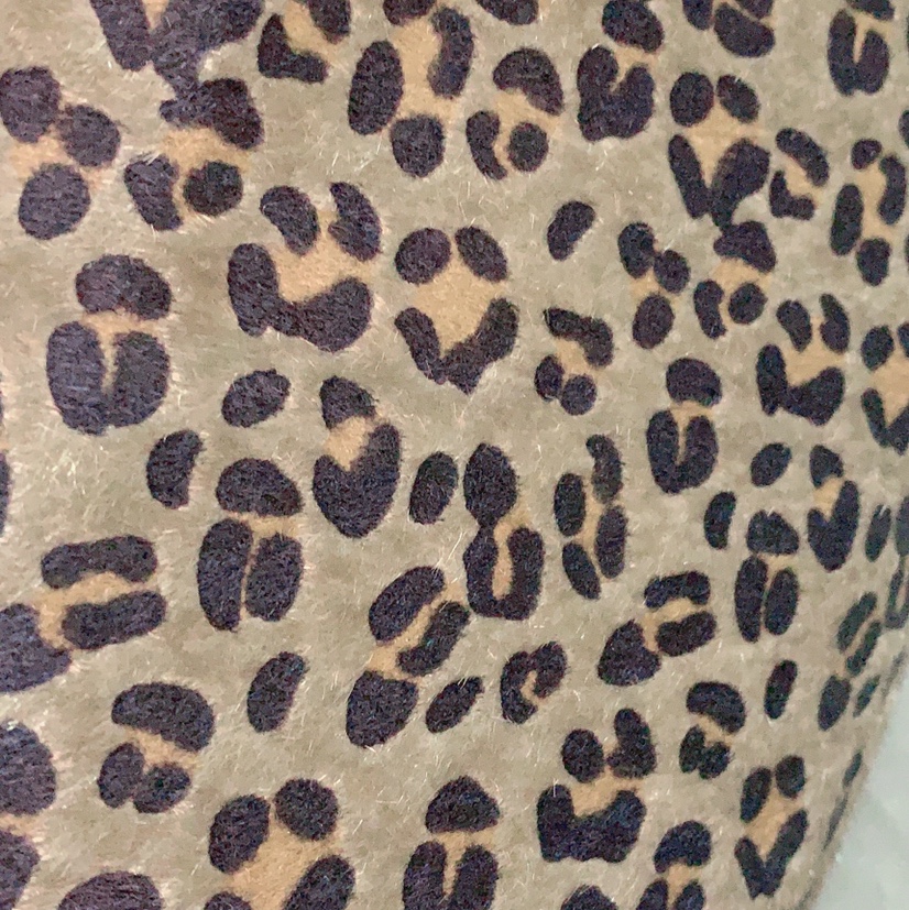 厂家直销植绒豹纹斑马纹奶牛纹，长颈鹿纹，用于工艺品饰品手机壳，背包，礼盒包装等详情图8