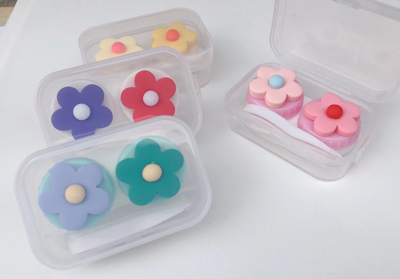 New convenient cartoon little flower cartoon contact lens companion box pic 3