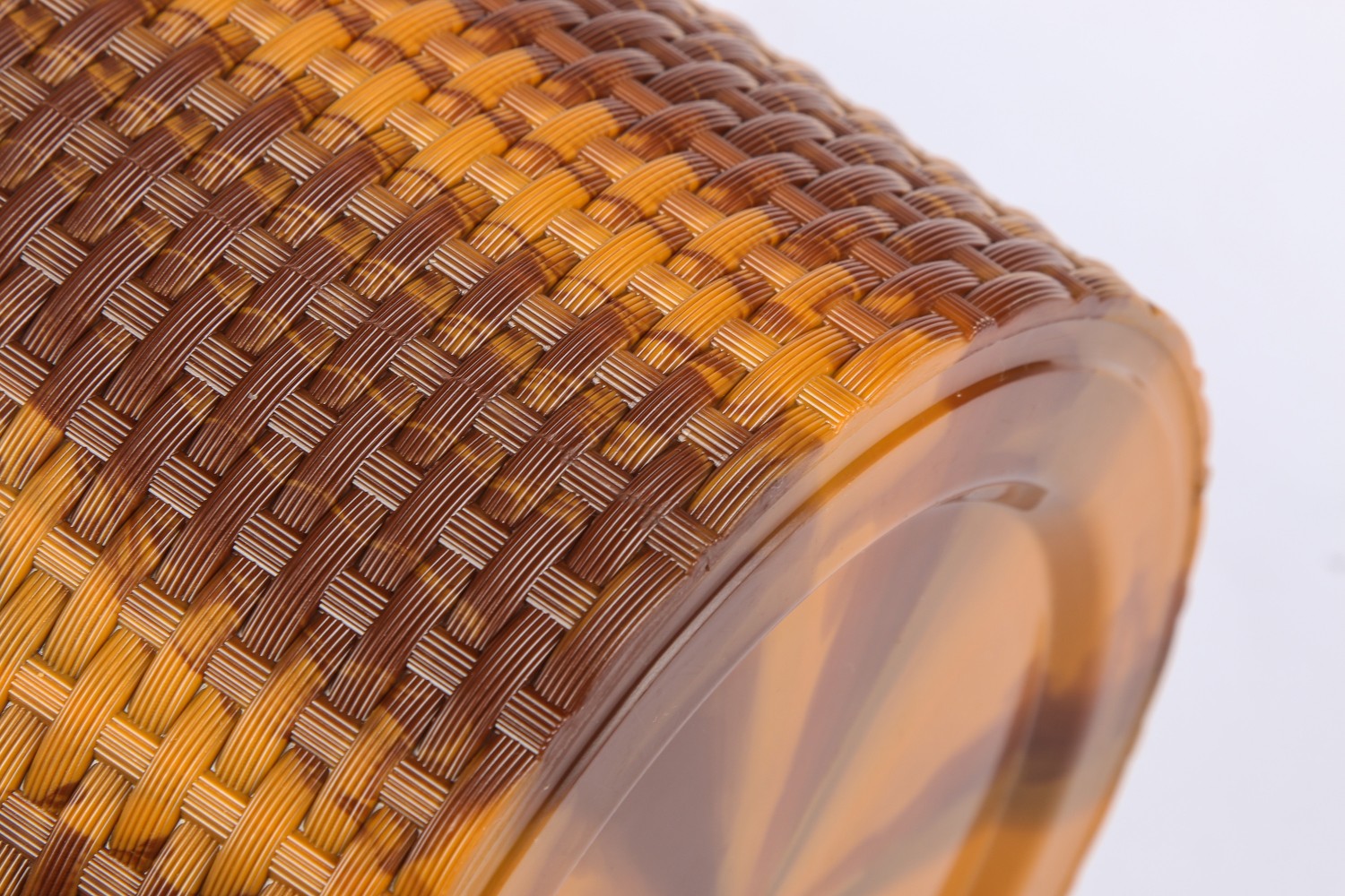 Round plastic trash can, creative paper basket, wood-grain woven pattern household trash can undefined