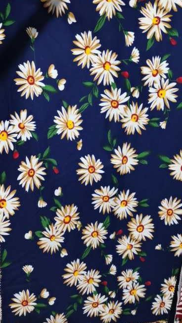 Double-sided brushed printed scarf, fashionable 2020 style Specification image