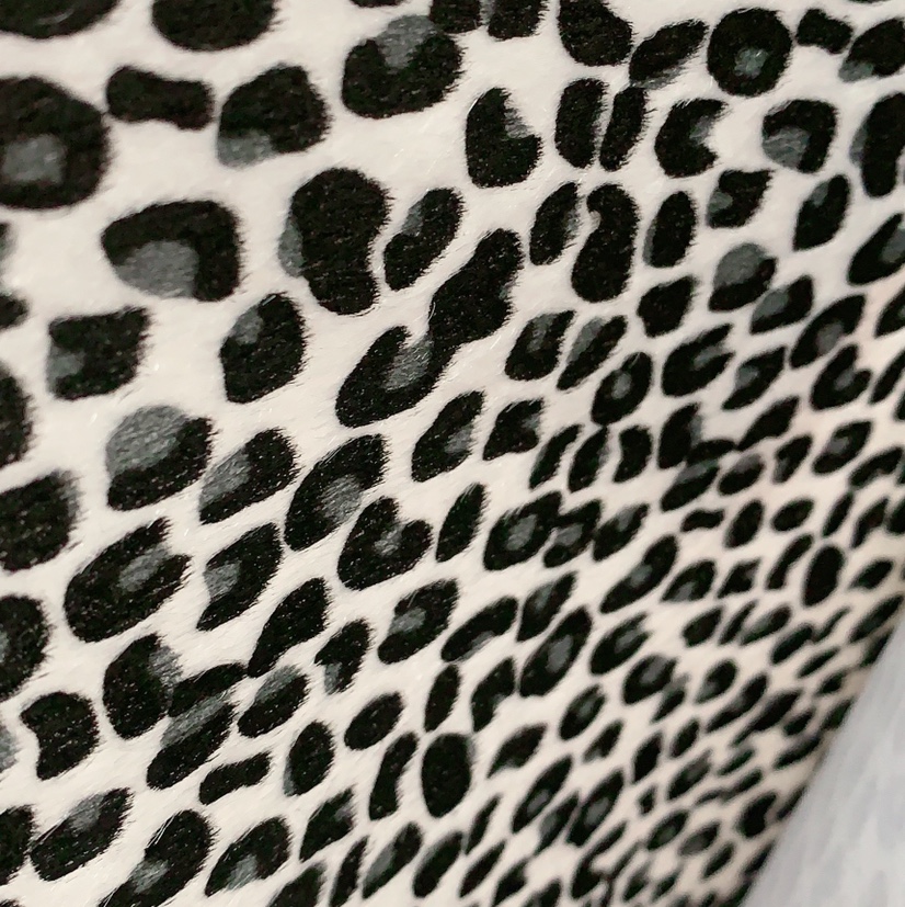 厂家直销植绒豹纹斑马纹奶牛纹，长颈鹿纹，用于工艺品饰品手机壳，背包，礼盒包装等详情图6