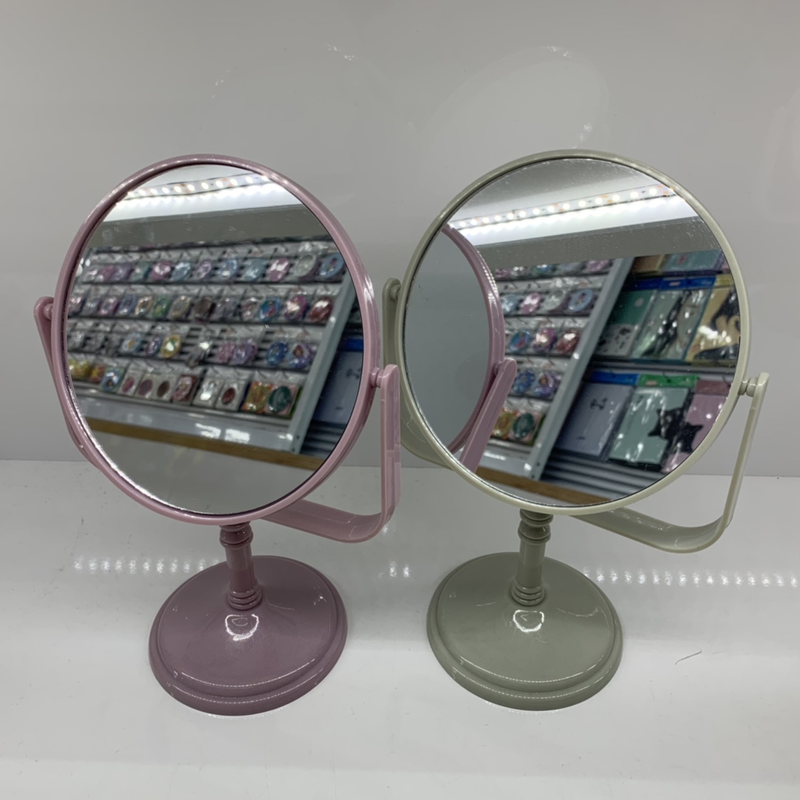 Fashion Double-Sided Desktop Mirror Skincare Beauty Student Rotating Metal Black Desktop Portable Desktop Makeup Mirror details Picture