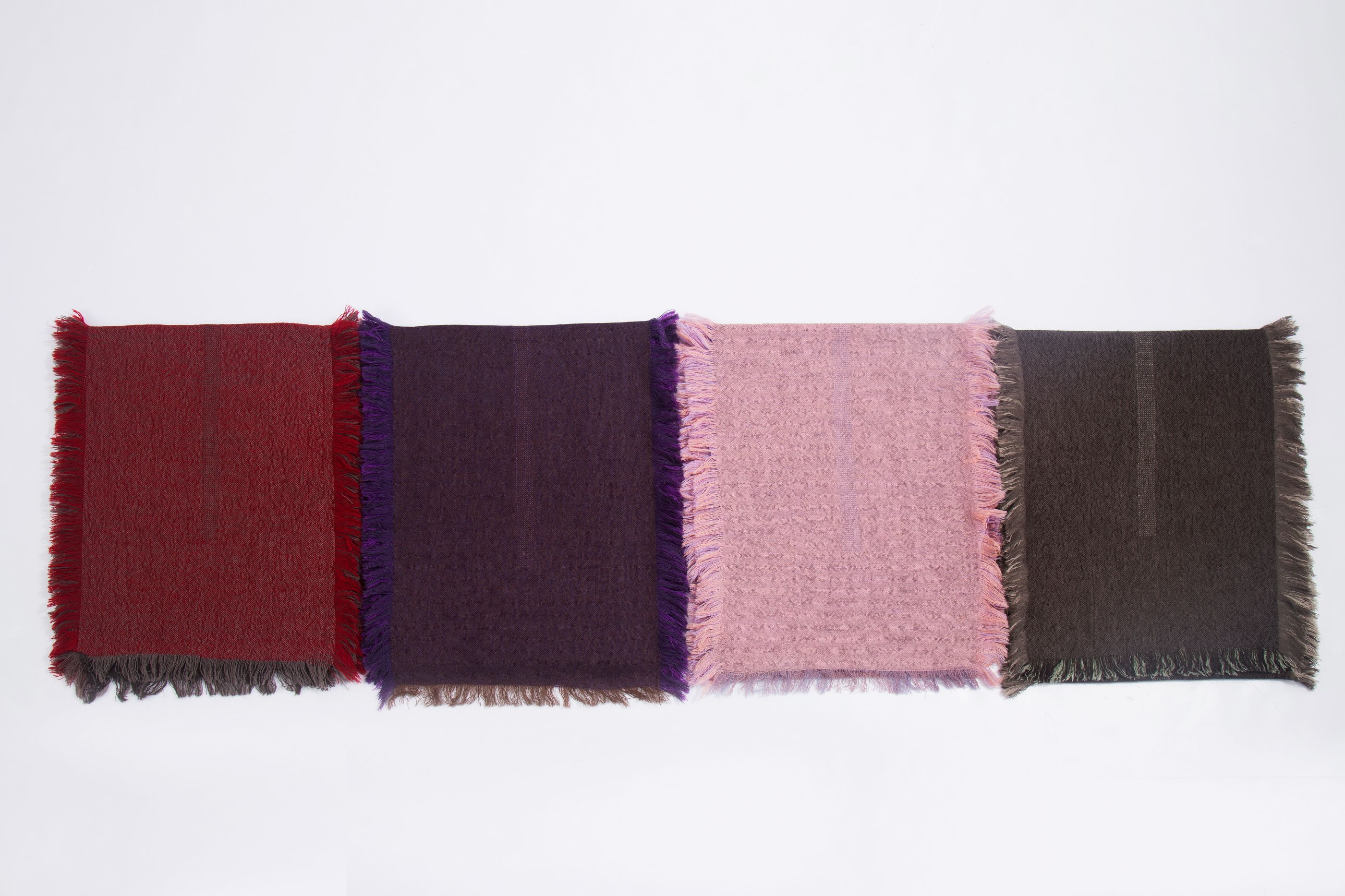 Double-faced wool quadrangle thumbnail