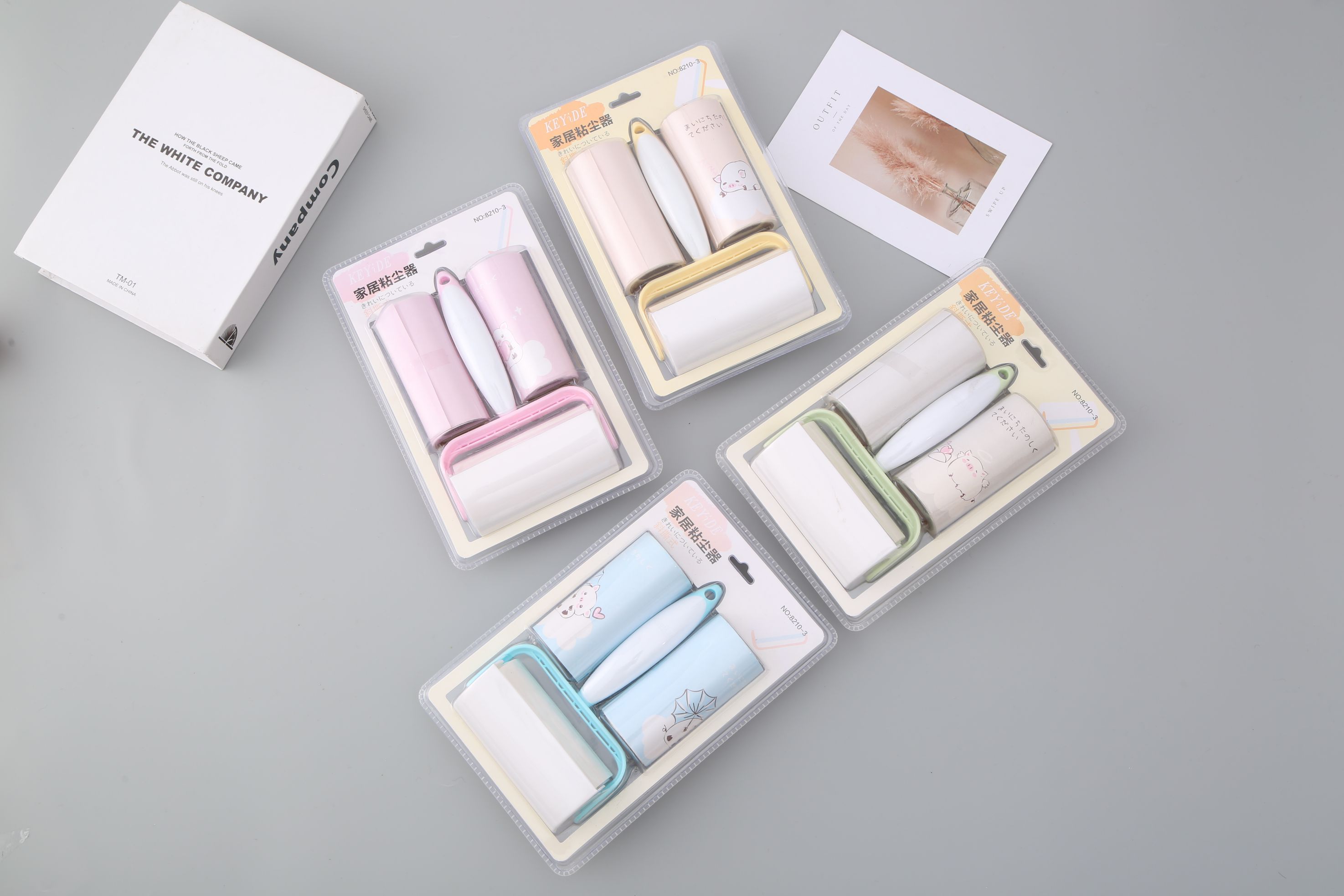 Wool gluer roller removable replacement paper clothes cat hair roller with long handle roller thumbnail