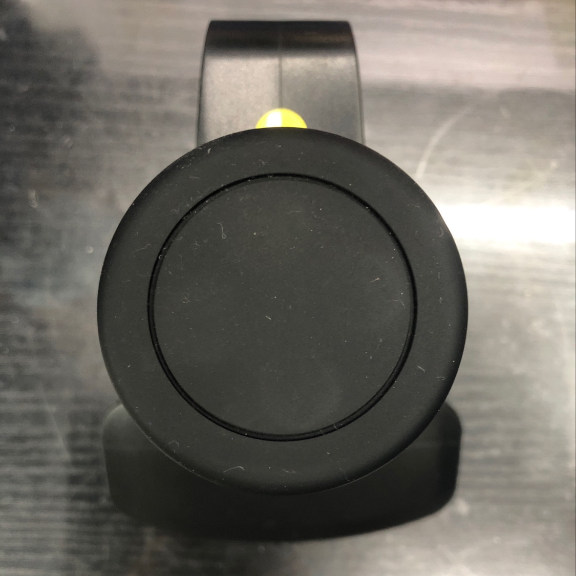 手机支架黑塑料车载可调节粘贴夹扣通用