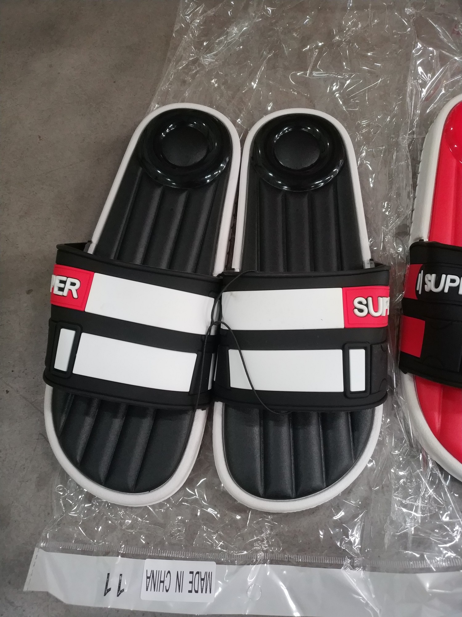 Men's premium slippers are available in a variety of colors details Picture