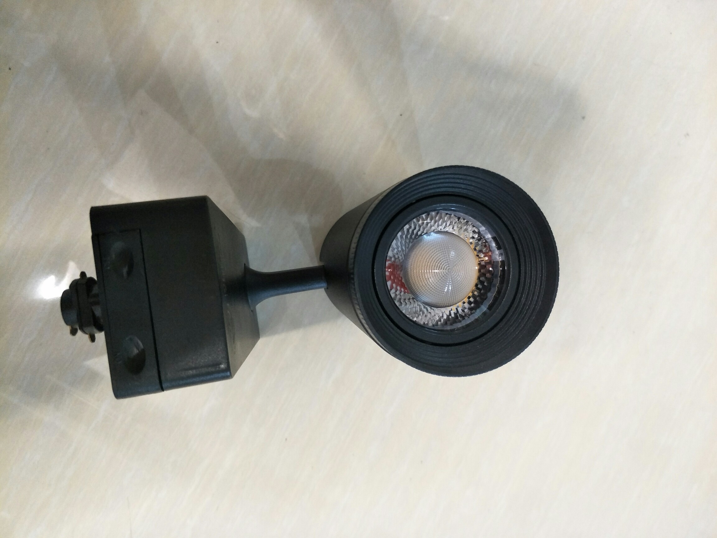 LED轨道射灯LED轨道灯COB轨道灯细节图