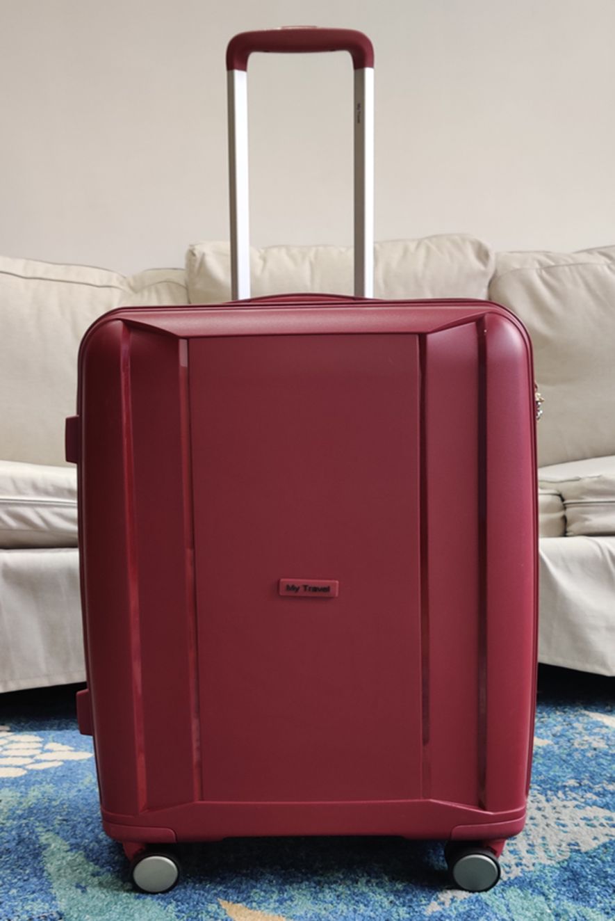 PP057. Three-piece set: 20-24-28 inch PP material aluminum alloy pull rod, silent universal wheel, resistant to drop and step, good toughness and not easy to break, suitcase