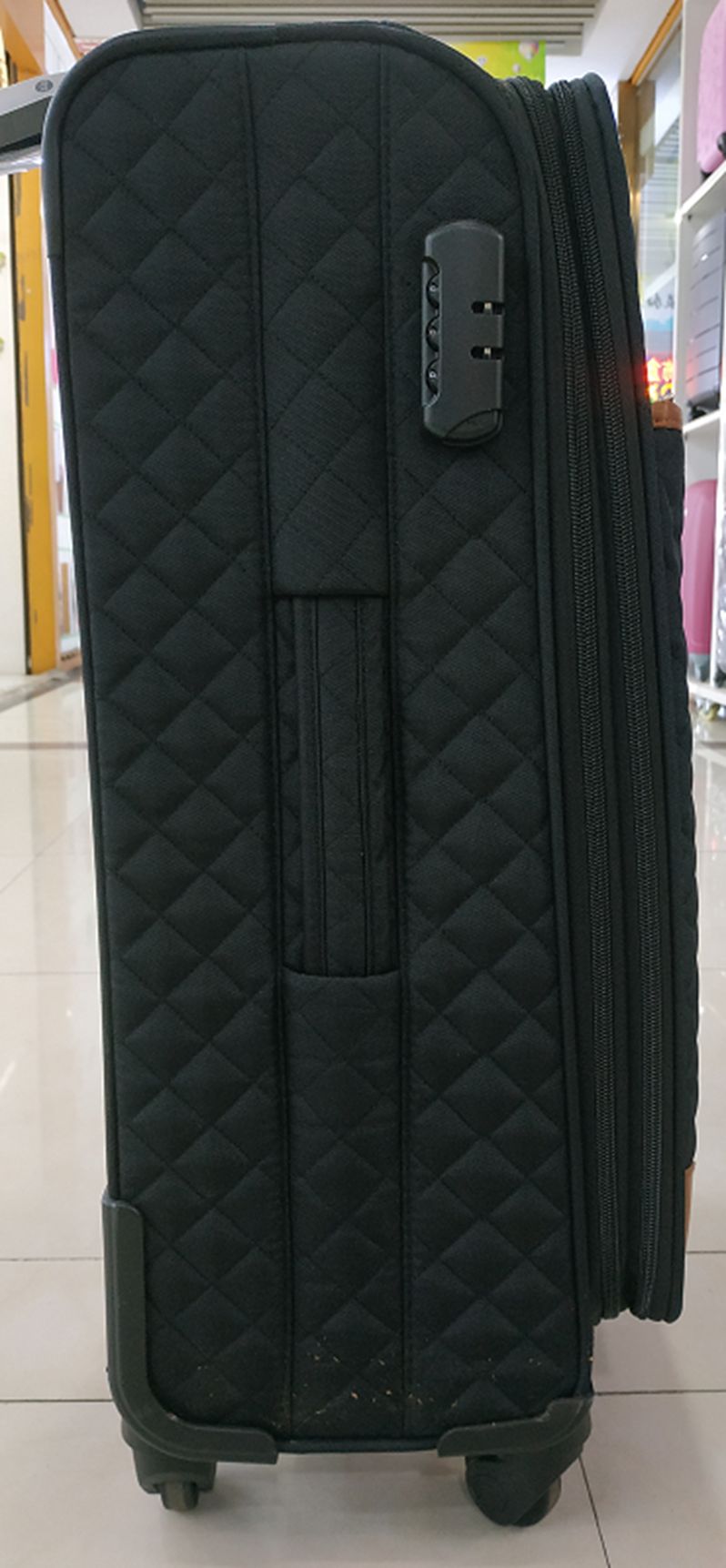 ! B-352 three-piece L-handle suitcase, 20+24-28 inches, Yiwu quality goods, aluminum alloy handle, combination lock, waterproof fabric, checkered pattern, step stitching, retro and exquisite travel suitcase details Picture