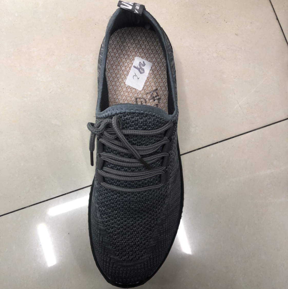 新品运动鞋休闲时尚舒适运动鞋