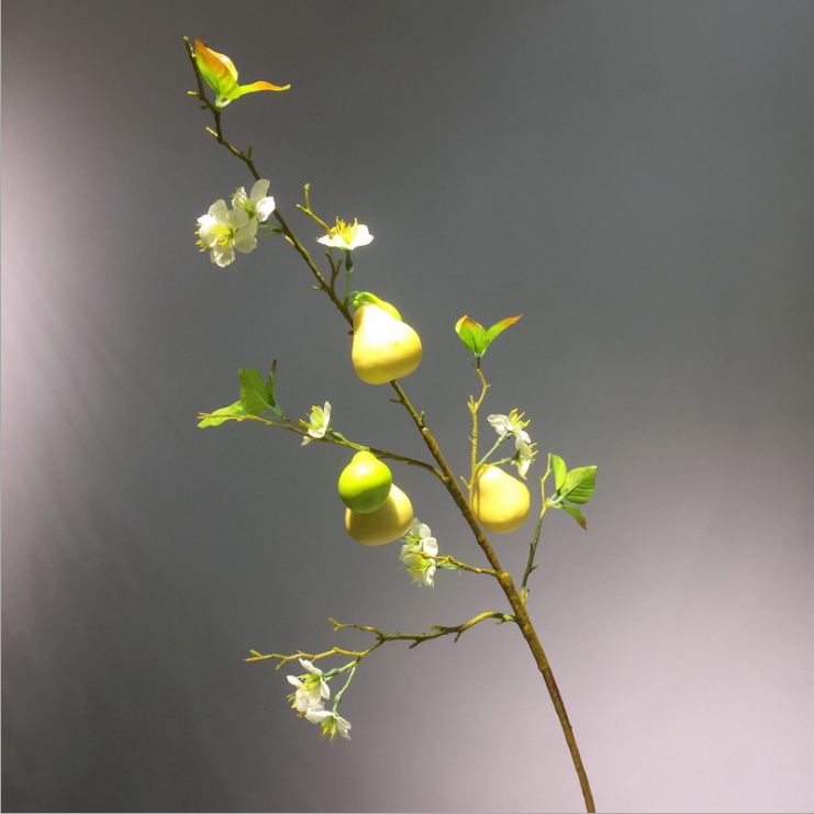 Hot-selling Nordic light luxury simple living room home decoration dining table, artificial flowers and berries, artificial pear blossoms, pear fruit branches