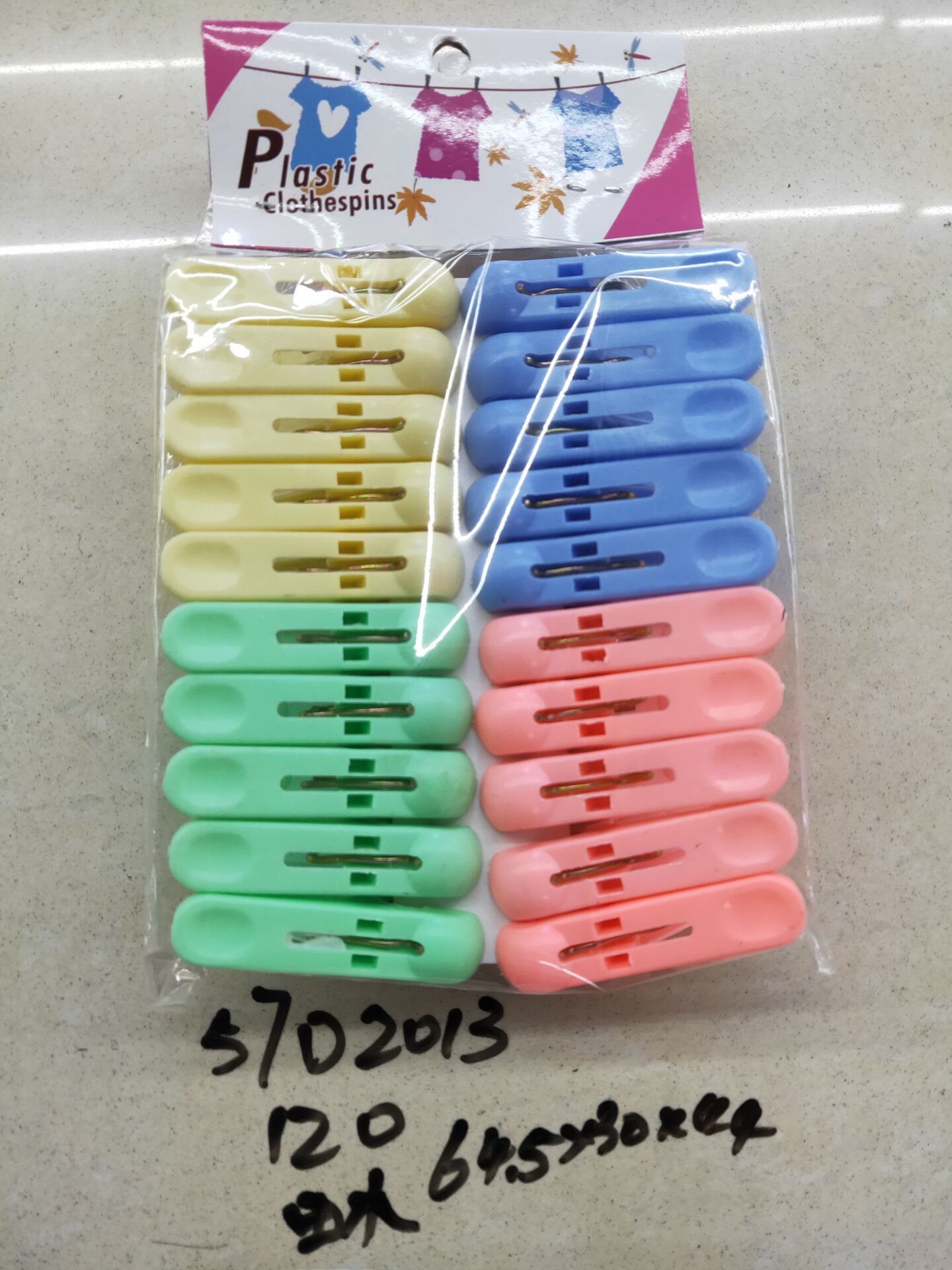 Plastic clothespins