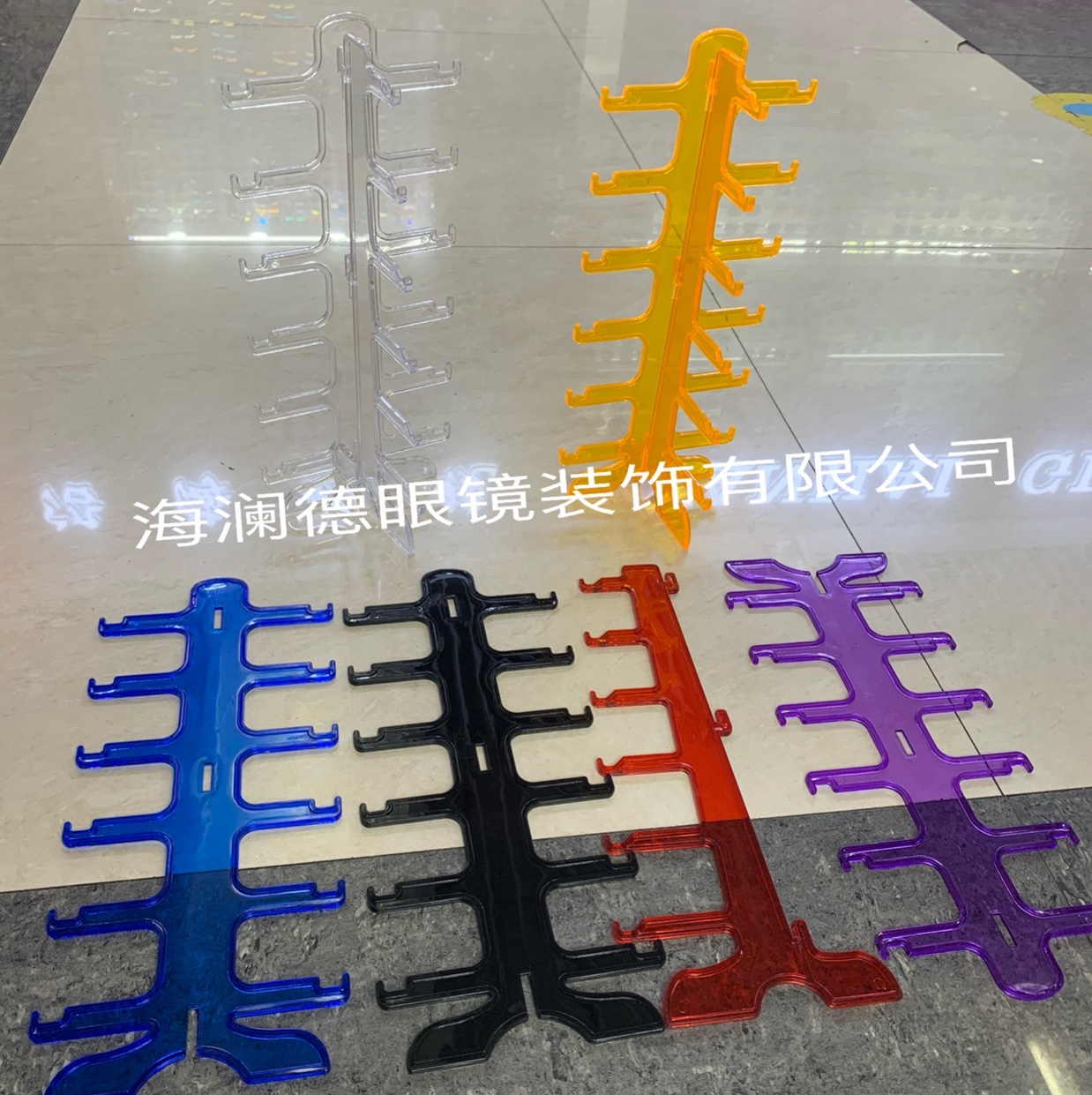 D825-4海澜德眼镜装饰有限公司工厂直销塑料架台式架小道具亚克力架木架眼镜架细节图