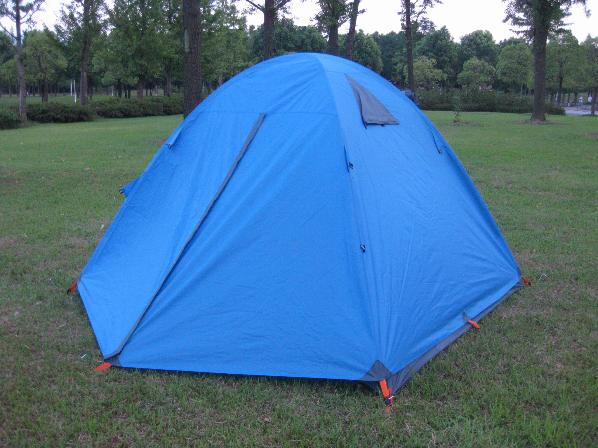 Wholesale outdoor 2-person and 3-person double-layer double-door camping aluminum pole tents for wild catchers, rainproof 3000mm Application Scenario