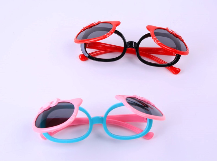 儿童太阳镜实物图