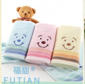 Yiwu good goods Fu sweet - factory direct sales bear smiley face cotton towel face towel night market hot three colors thumbnail