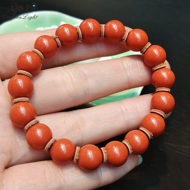 The high-content cinnabar women's single-loop bracelet is simple and elegant detail image 3