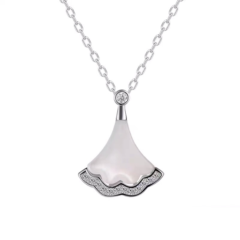 Simple Fashion Imitation Jade Exquisite Explosive Online Red Fritillion Fan Necklace Specification drawing