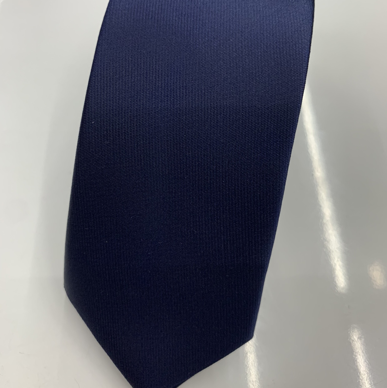 A single-color tie with a high weft density of 5.5 cm Item Picture