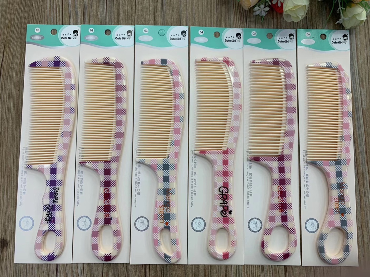 Korean plastic comb cosmetic comb thumbnail