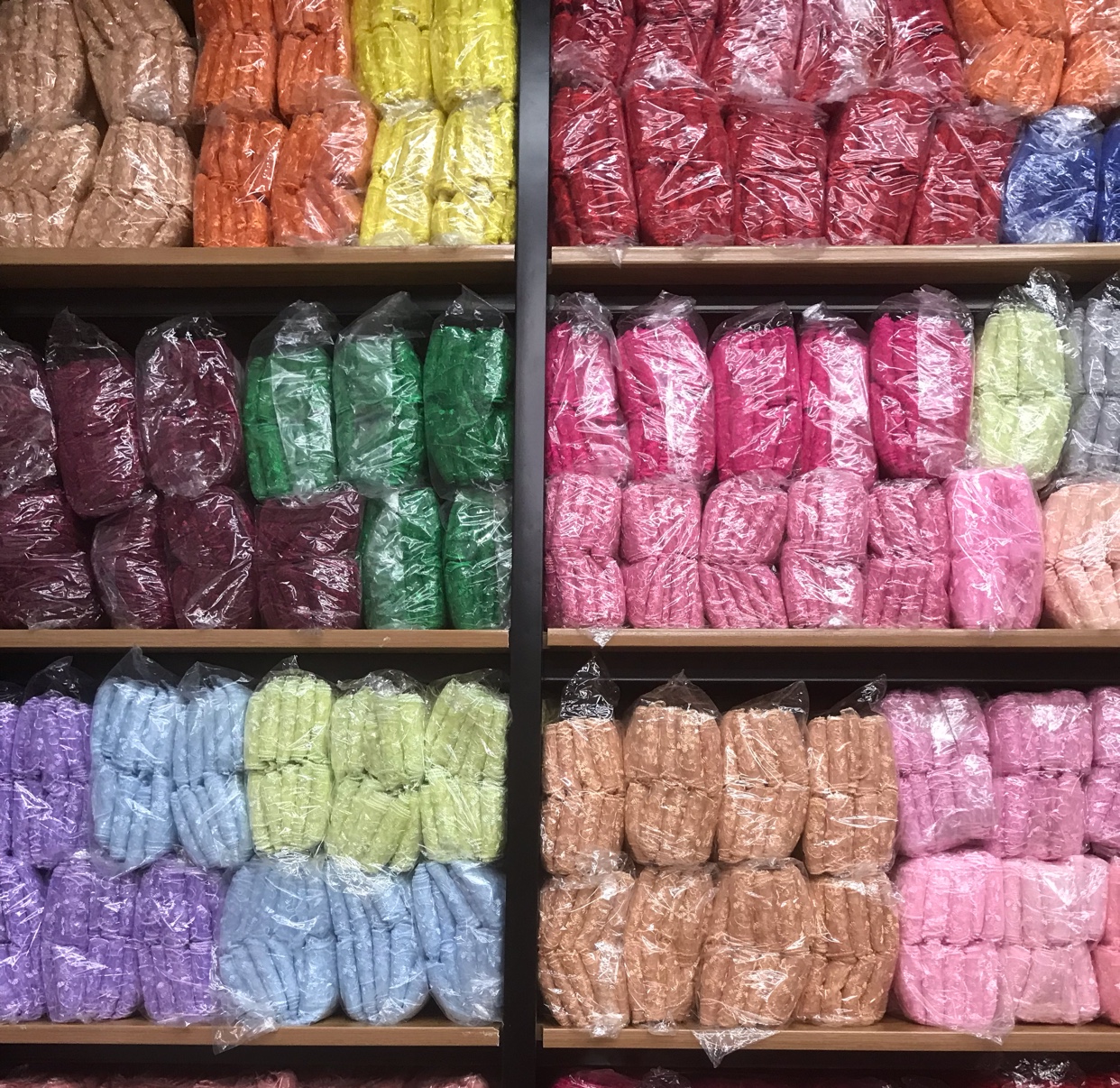 Embroidered lace Specification image