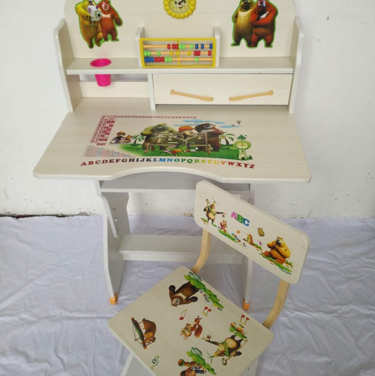 儿童学习桌可升降图