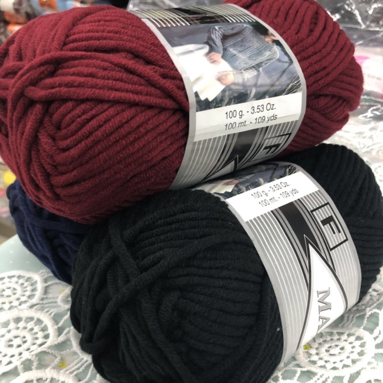 Acrylic multi-strand cotton, 10-strand yarn synthesis, soft to the touch, bright colors, many colors available, in stock. Bulk purchase offers discounts. Welcome to place your order. Specification image