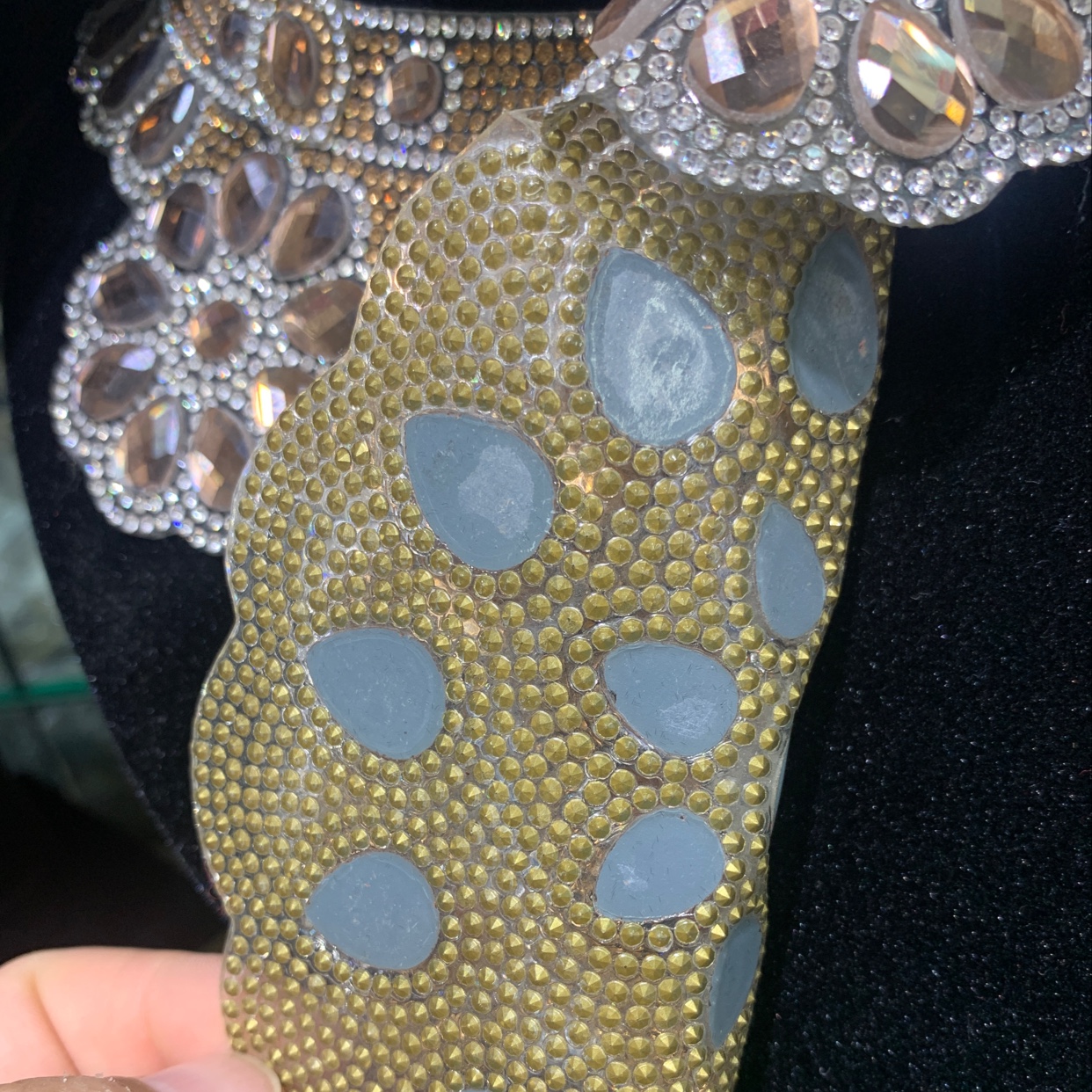 collar insignia Item Picture